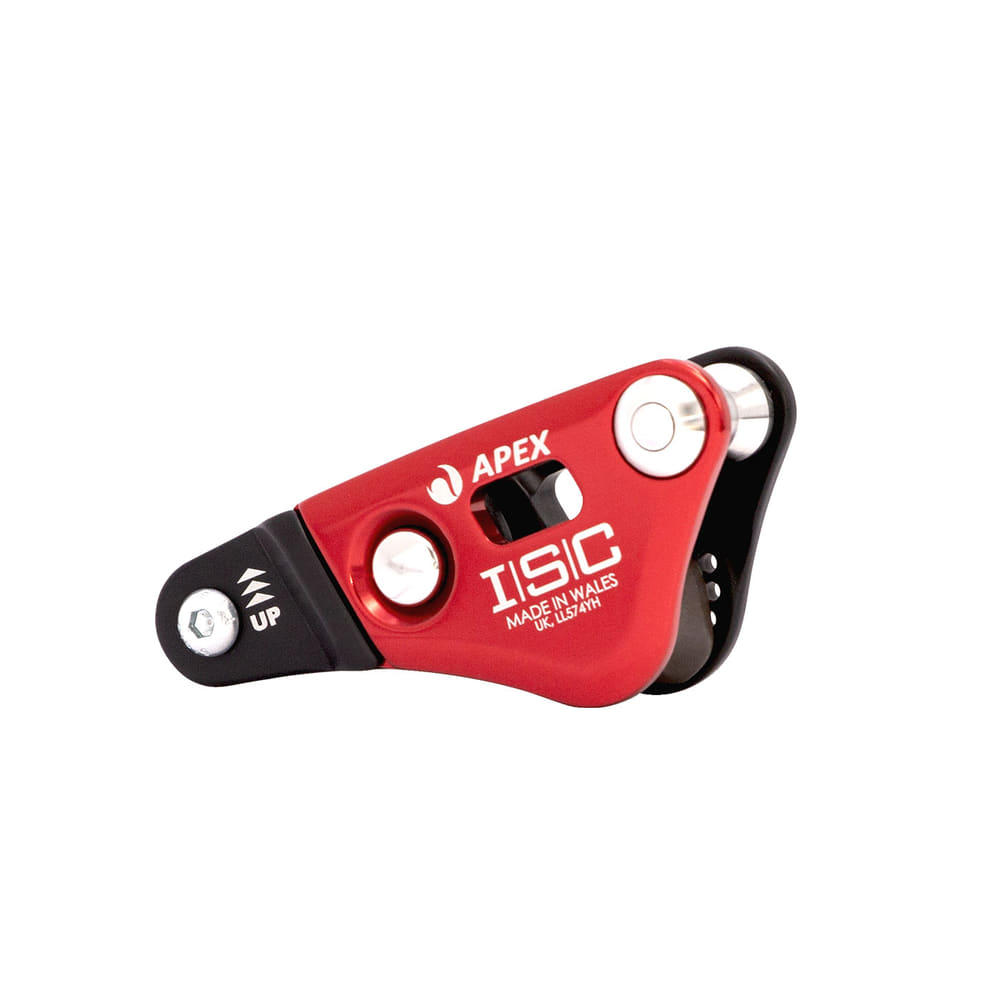 Clé à câble Apex d’ISC, appareil en métal rouge et noir avec l’inscription « APEX ISC Made in Wales », sur fond blanc