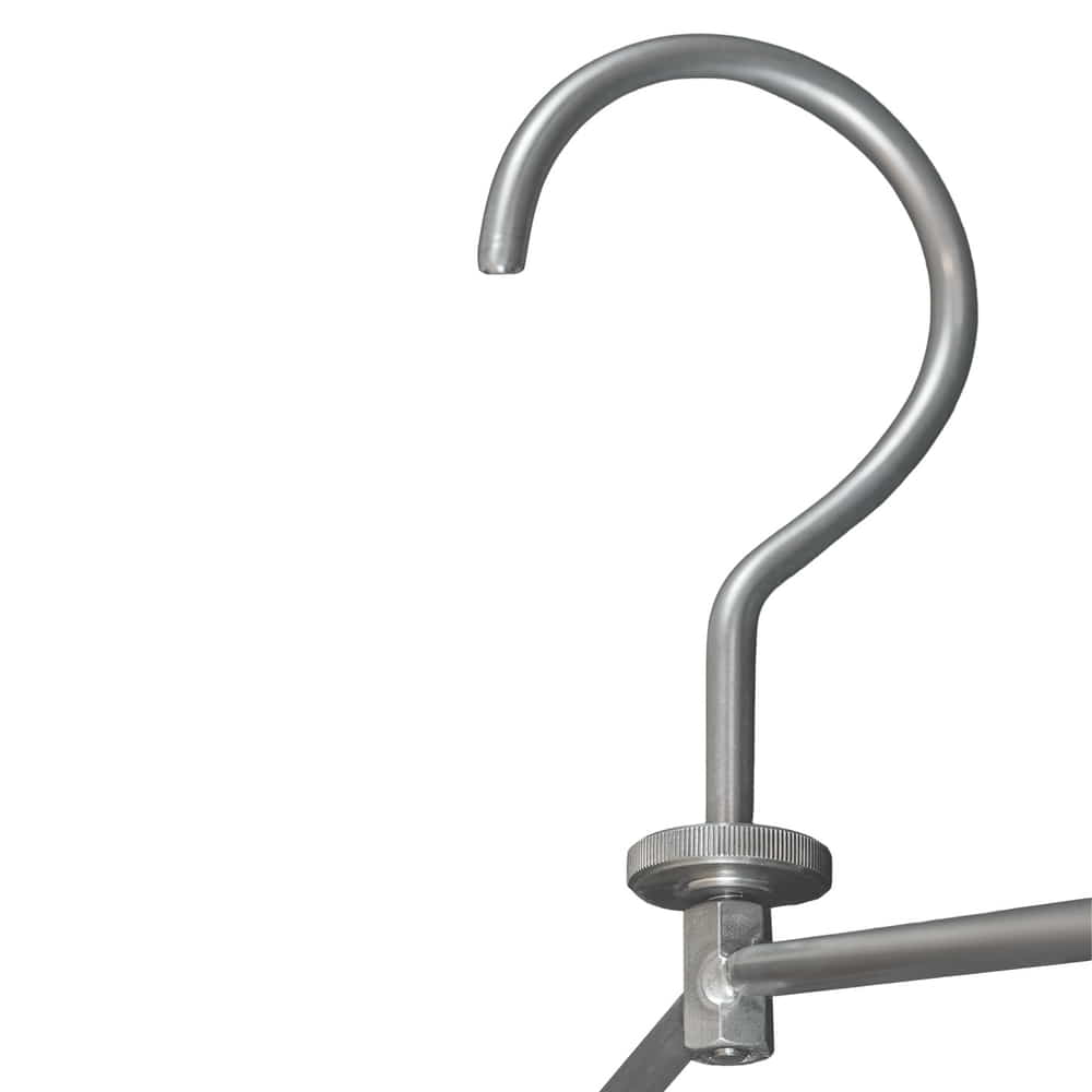 Gros plan sur le crochet en métal argenté du cintre Toolprotect Pro avec bouchon à vis