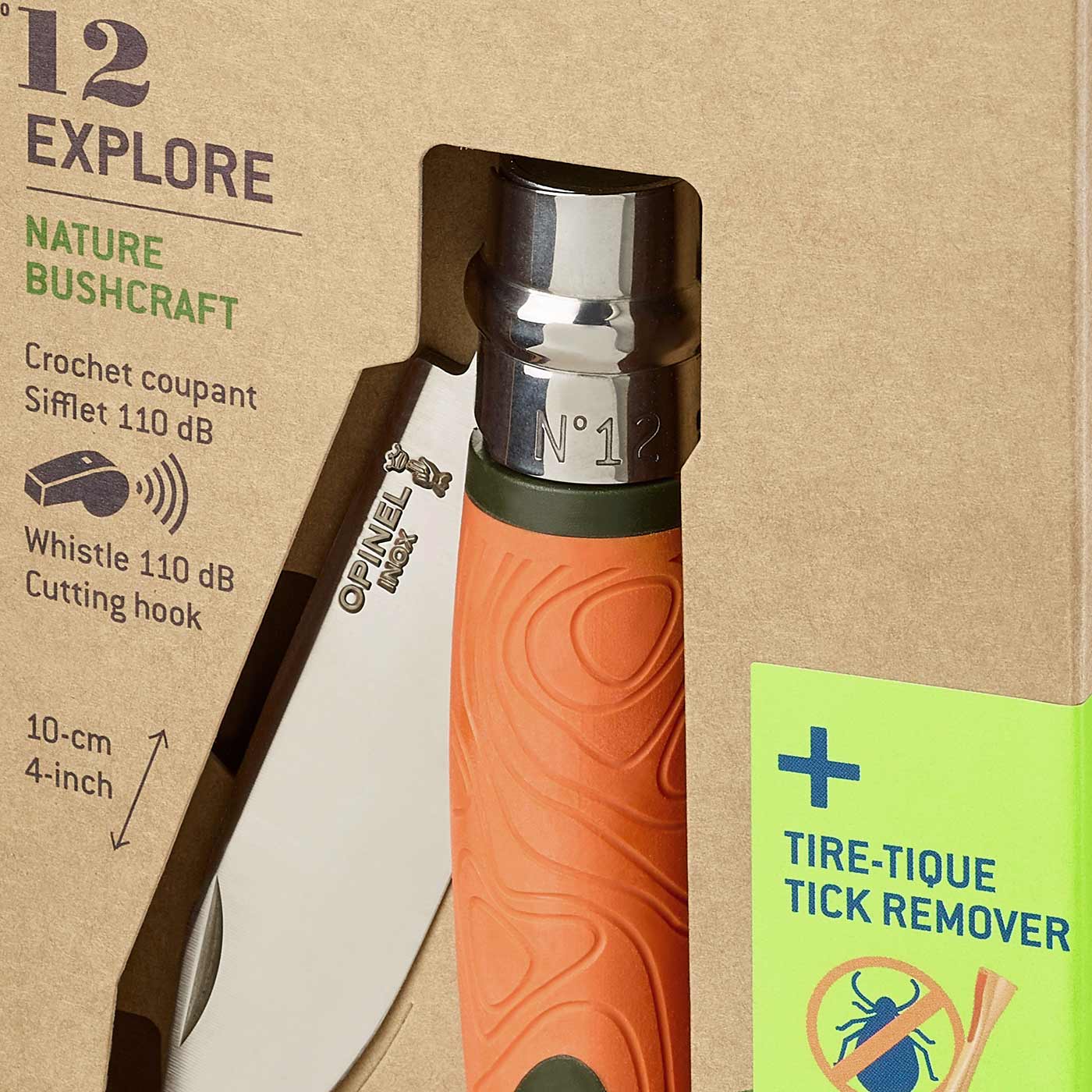 Gros plan sur le couteau Opinel N°12 Explore dans son emballage, manche orange avec motif, lame avec impression Opinel Inox, fabricant Opinel